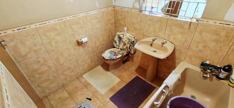 3 Bedroom Property for Sale in Kagisanong Free State
